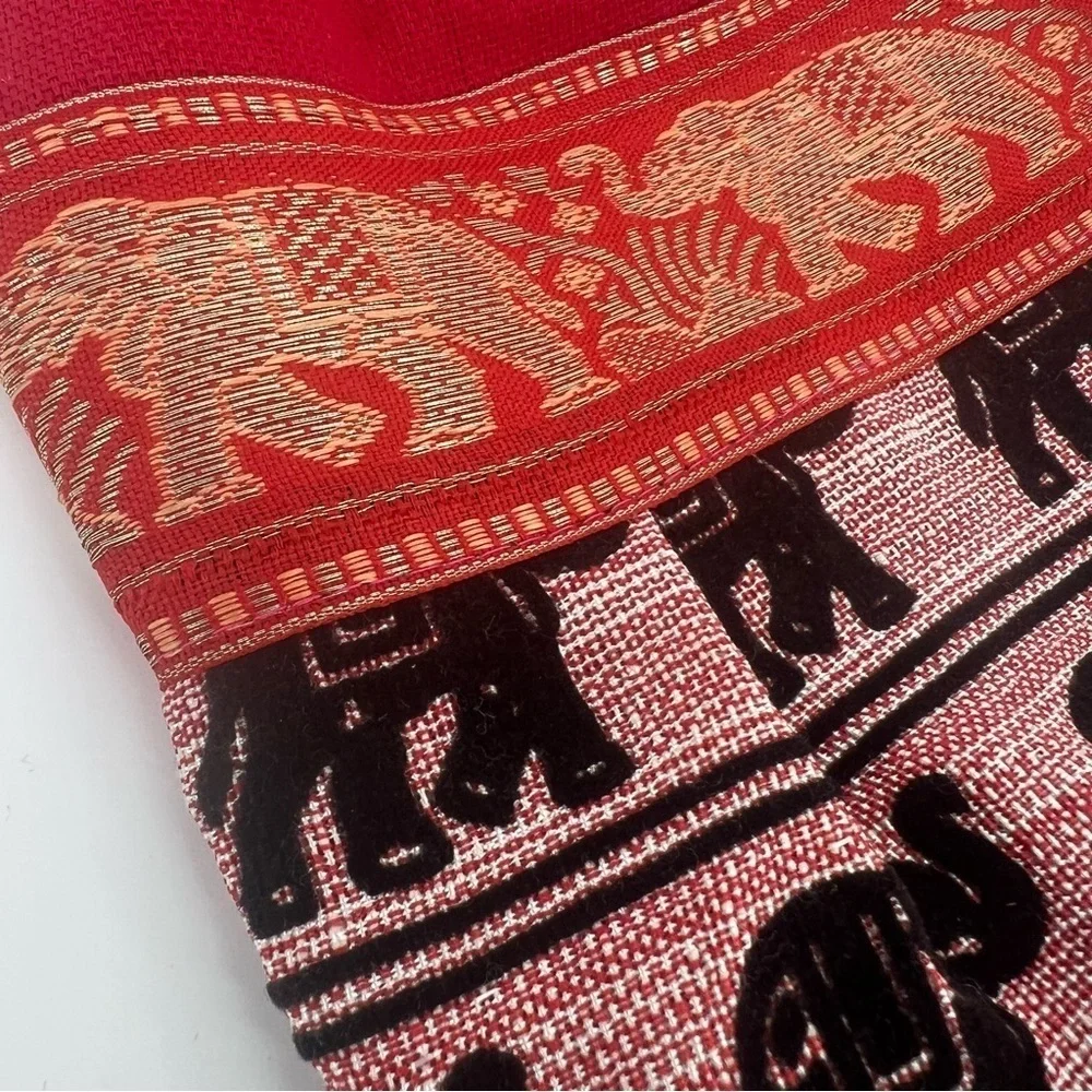 Artisan Ethnic Elephant Print Canvas Boho Shoulder Bag in Red - Picture 4 of 8
